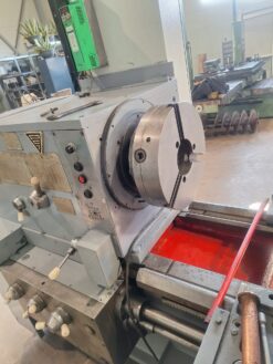 Universalios tekinimo staklės 16K40 x 3000 MM
